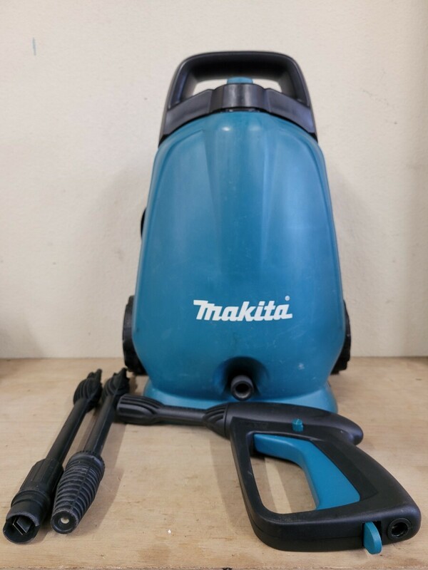 通電確認のみ makita 高圧洗浄機 MHW0700 マキタ パーツ欠品あり