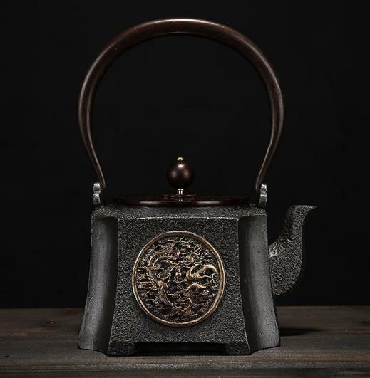 手作り 竜と鳳凰 四角い 鉄びん 鋳鉄製の壷 コーティングなし ティーポット やかんを沸かす お茶の道具 1200ml 鉄壷