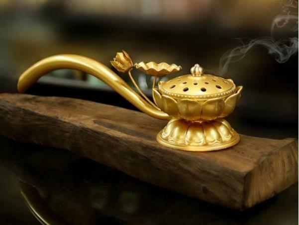 「密教法具 寺院用仏具」蓮型机上香炉 銅器 銅製品