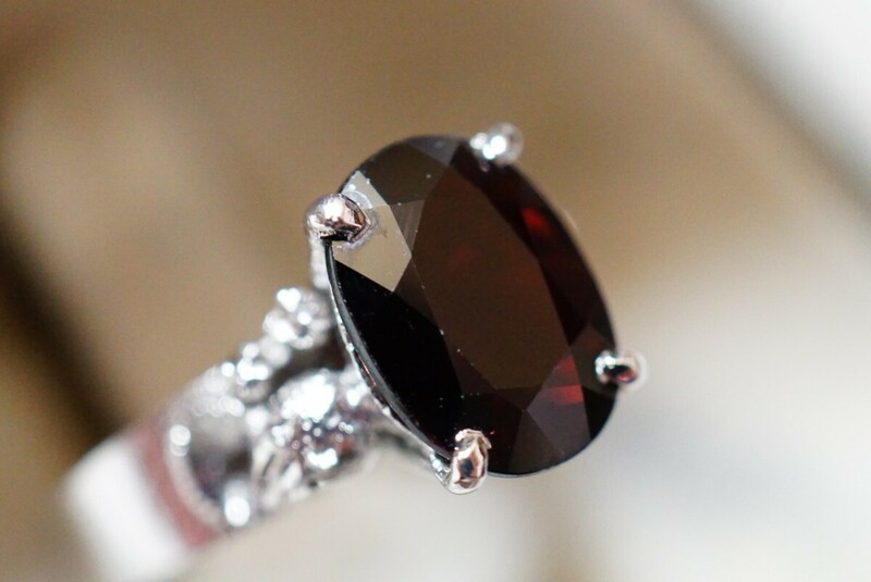 187 ガーネット リング 指輪 ヴィンテージ アクセサリー アンティーク 色石 宝石 カラーストーン 装飾品