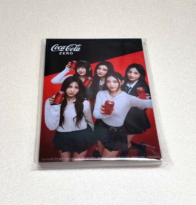 韓国　NewJeans　コカ・コーラ　ゼロシュガー　Coca Cola ZERO SUGAR　メモ帳　新品