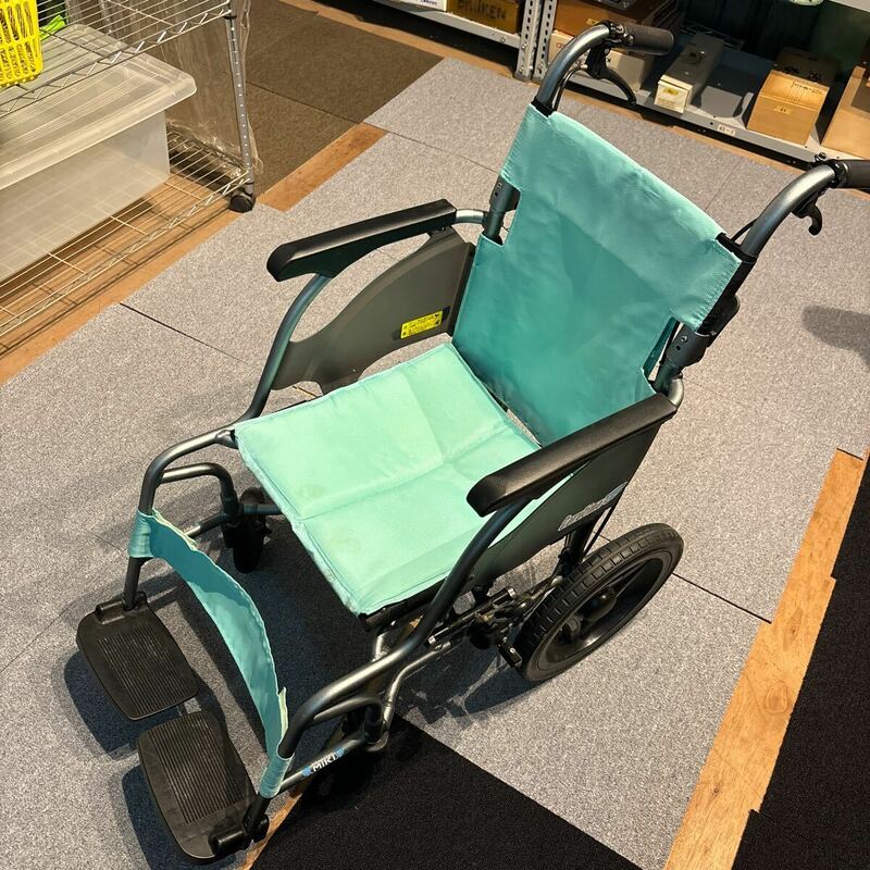 205 介助型　軽量車いす　車椅子　MIKI CRT-6 介護　ミキ　介護用品　引取歓迎 