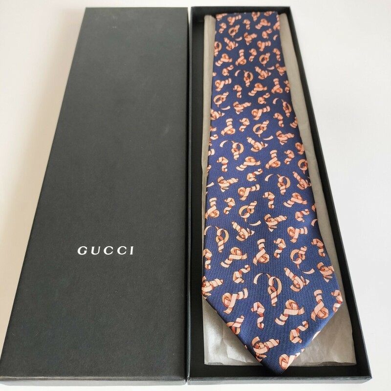 グッチ（GUCCI）紺チリネクタイ