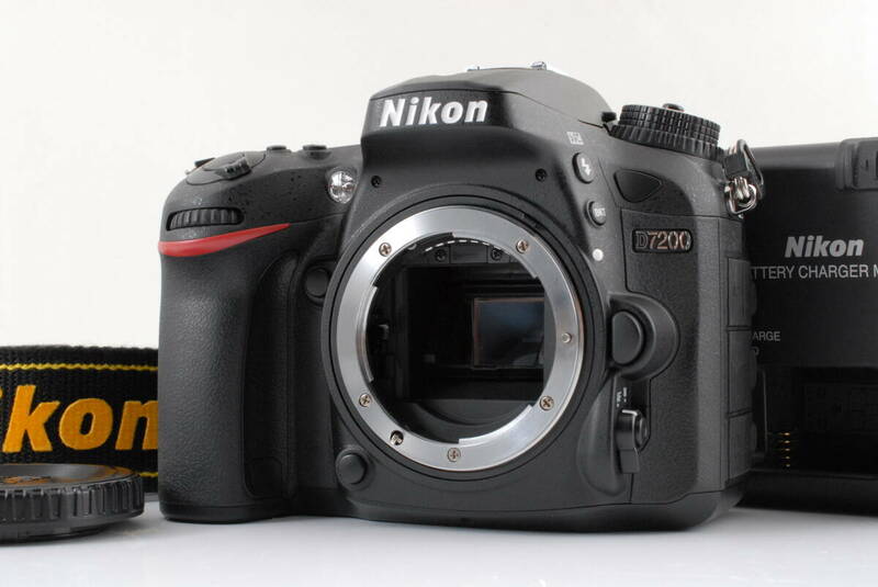 【美品 保障付 動作確認済】Nikon D7200 24.2MP Digital SLR Camera Body only ニコン デジタルカメラ ボディ #Q7230