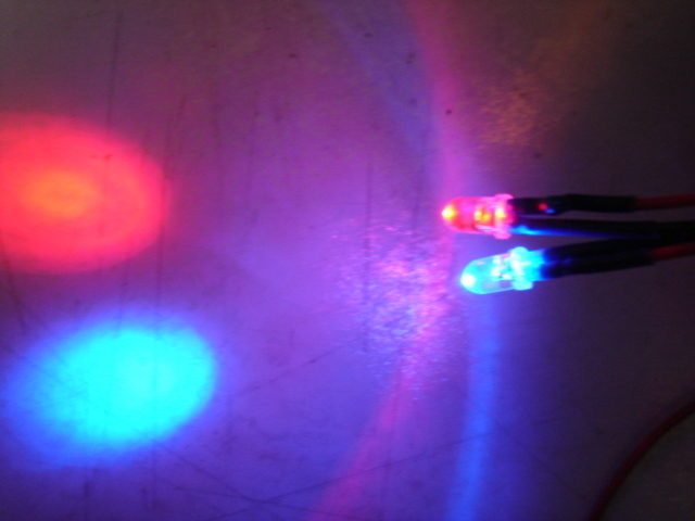 ダミーセキュリティ、ナイトアイ、超高輝度LED、４色より選択