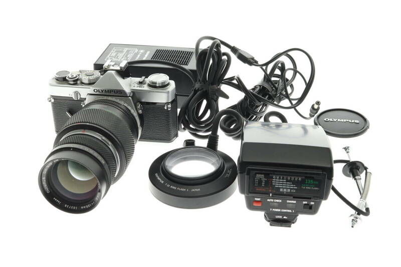 NPSJ6-5-26 ☆ OLYMPUS オリンパス フィルムカメラ OM-1 レンズ 135mm アダプター リングフラッシュ T10 セット 動作未確認 ジャンク