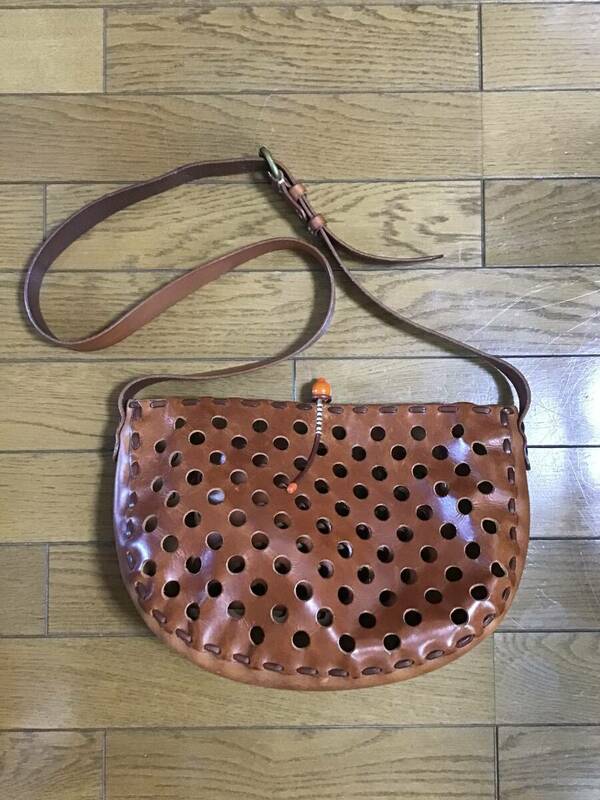 HENRY CUIR アンリー クイール　ドット穴　レザーショルダーバッグ　used 美品