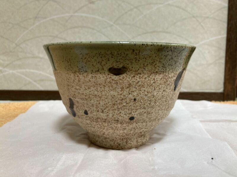 アンティーク？骨董品？陶器製？和食器？茶碗？抹茶碗？です。