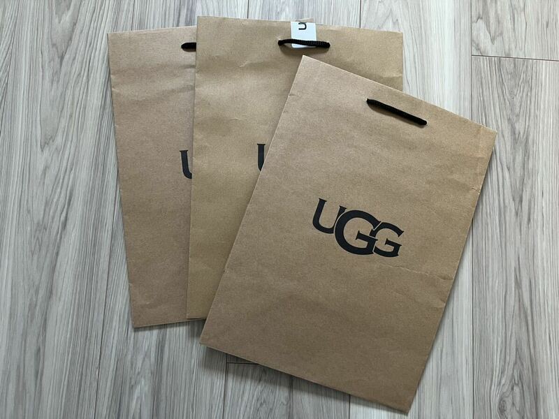 UGG アグ　ショップ袋　紙袋