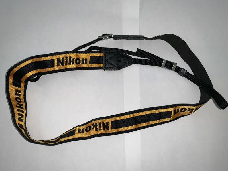 美品！Nikon ニコン ストラップ 黄色×黒色 リベット 鋲留め 細幅