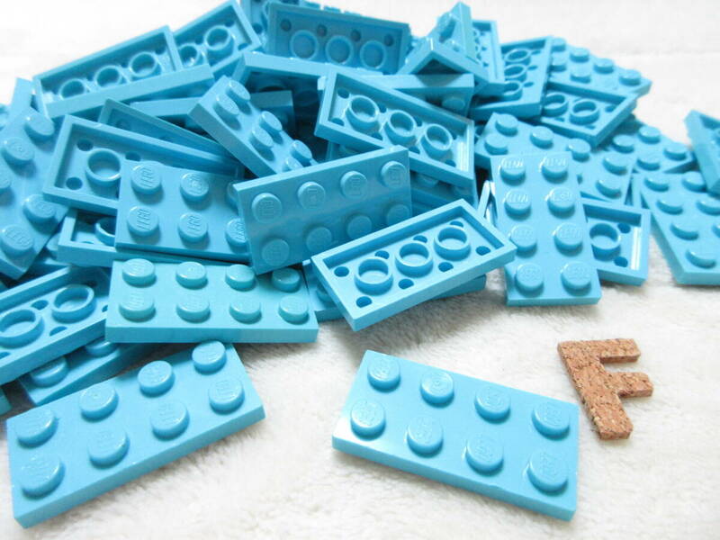LEGO★F 正規品 75個 アズール 2×4 プレート パーツ 同梱可能 レゴ シティ タウン ホテル デパート クリエイター エキスパート 建材 建物