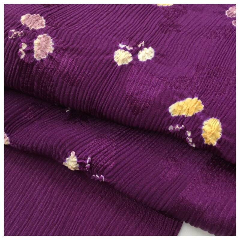  正絹　帯揚げ　蝶々模様　部分絞り　紫色　和装小物