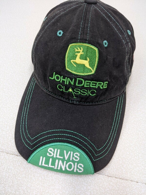 12．JOHN DEERE CLASSIC FedExCup PGATOUR フェード ゴルフy2k デザイン キャップ サイズ約57-61cm 黒 緑系 x306