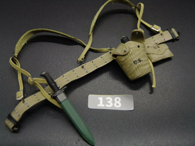 【 灰 138 】1/6ドールパーツ：DRAGON製 アメリカ軍 ベルト＆装備セット（WWII)【 長期保管・ジャンク扱い品 】