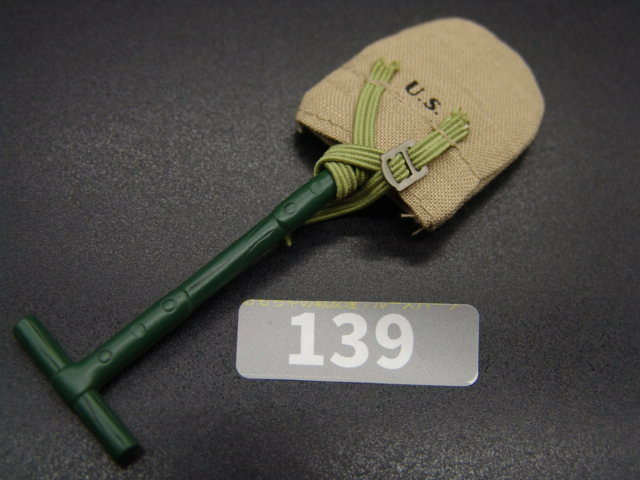 【 灰 139 】1/6ドールパーツ：DRAGON製 アメリカ軍 スコップセット（WWII)【 長期保管・ジャンク扱い品 】