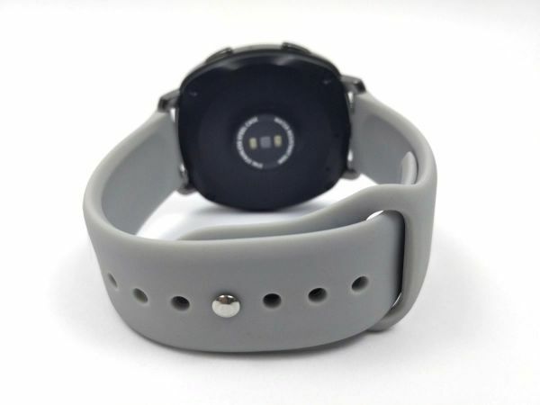 スポーツバンド 交換用腕時計ベルト シリコン ストラップ 20mm グレー