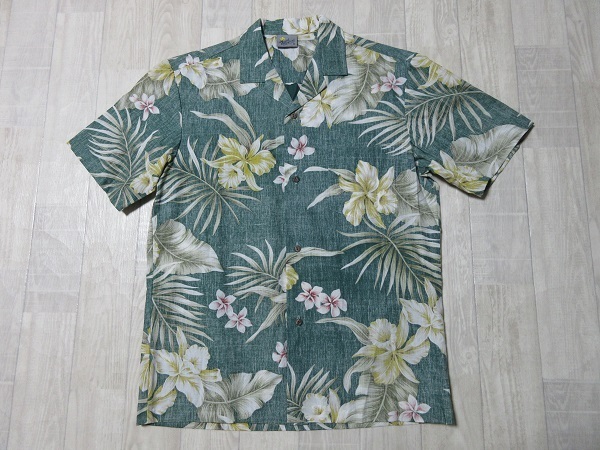 『 送料無料！』《 美品！》★ 1点物 ♪ ♪『Vintage♪』ハワイ製 ♪♪【ロイヤルクリエーションズ】アロハシャツ ハワイアンシャツ・M
