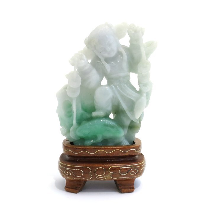 翡翠(ヒスイ) 人物・カエルモチーフ 置物 77.7g ジェイダイト ジェイド グリーン 緑色 台座付き インテリア ソーティング 送料880円