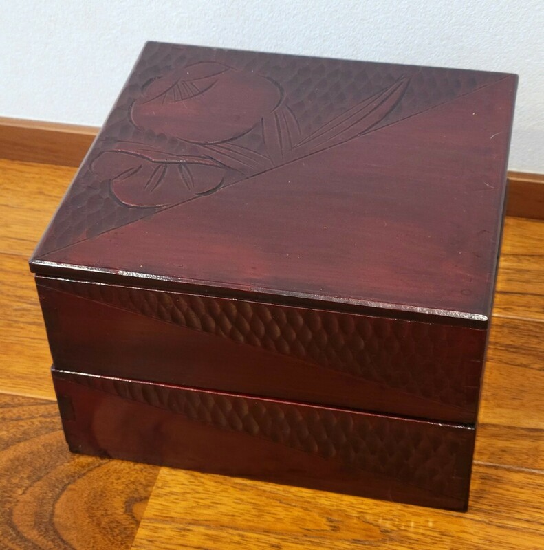 昭和レトロ　鎌倉彫り 二段重箱