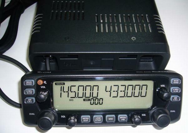 ICOM　IC-2730 144/430MHz 20W.