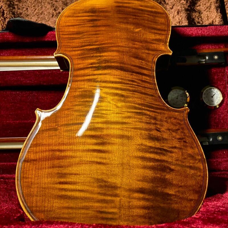 単板トラ目フレイムメイプルバック　工房製ハンドメイドバイオリン　4/4サイズ　高級美杢フレイムメイプル材使用品　付属品多数