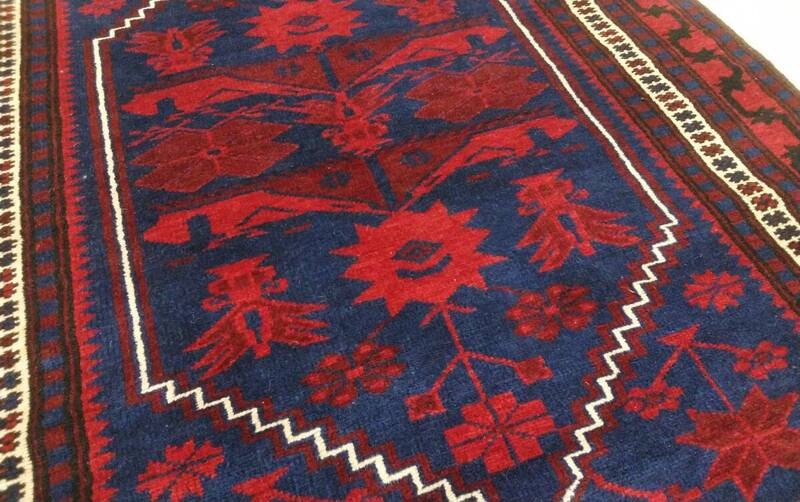 ペルシャ絨毯 手織り バルーチ トライバルラグ ウール絨毯 民族絨毯 トルコ絨毯好きにも