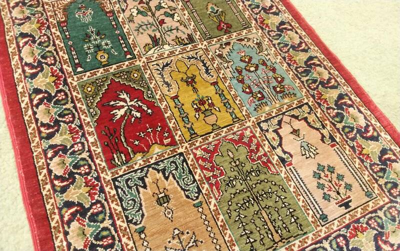 トルコ絨毯 HEREKE ヘレケ シルク 細密手織り196万ノット 26cm×38㎝ ペルシャ絨毯好きな方にも