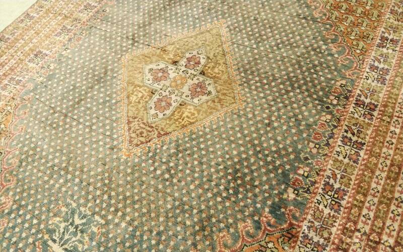 J15 トルコ絨毯 ウール 手織り 薄手 118cm-186cm ペルシャ絨毯、ヘレケ好きにも ヴィンテージ 大判