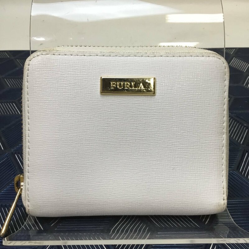 【中古/現状品/CH】FURLA フルラ ラウンドファスナー 財布 レザー ホワイト系 コンパクト レディース ウォレット　MZ0519/0005