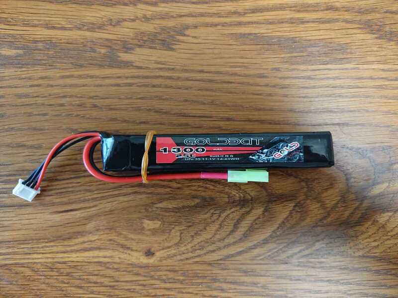 GOLDBAT 電動ガン用 リポバッテリー 1300mAh 2S 20C 7.4V リポバッテリー