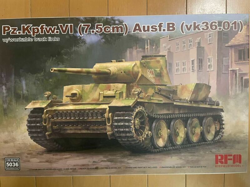 ライフィールドモデル 1/35 ドイツ軍 6号戦車 B型 vk36.01 プラモデル RFM5036 未組立品