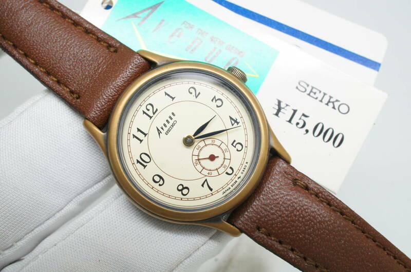 E85●作動良好 未使用デッドストック SEIKO セイコー Avenue 2G38-0160 1988年製 純正ベルト尾錠 レディース腕時計 オールドゴールド金