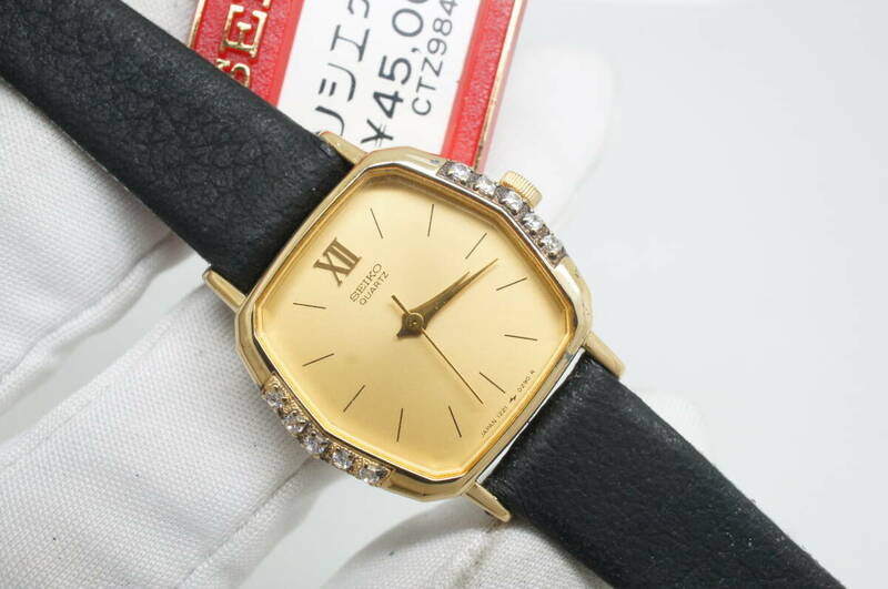 E104●作動良好 未使用デッドストック SEIKO セイコー 1221-5110 1983年製 金文字盤 レディース腕時計 ゴールド金 クォーツ