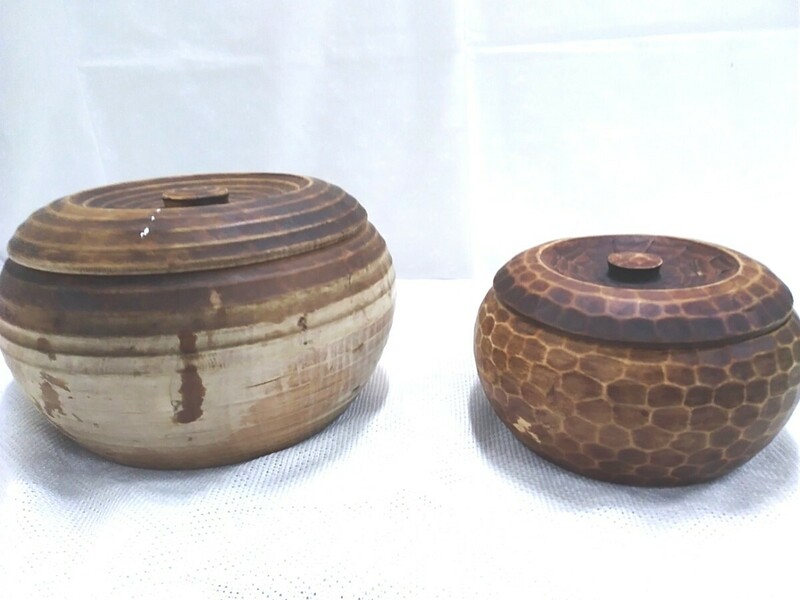 g_t X213 昭和レトロ　木製品 工芸品　菓子器　ふた付き円形小物入れ　大小2ケセット