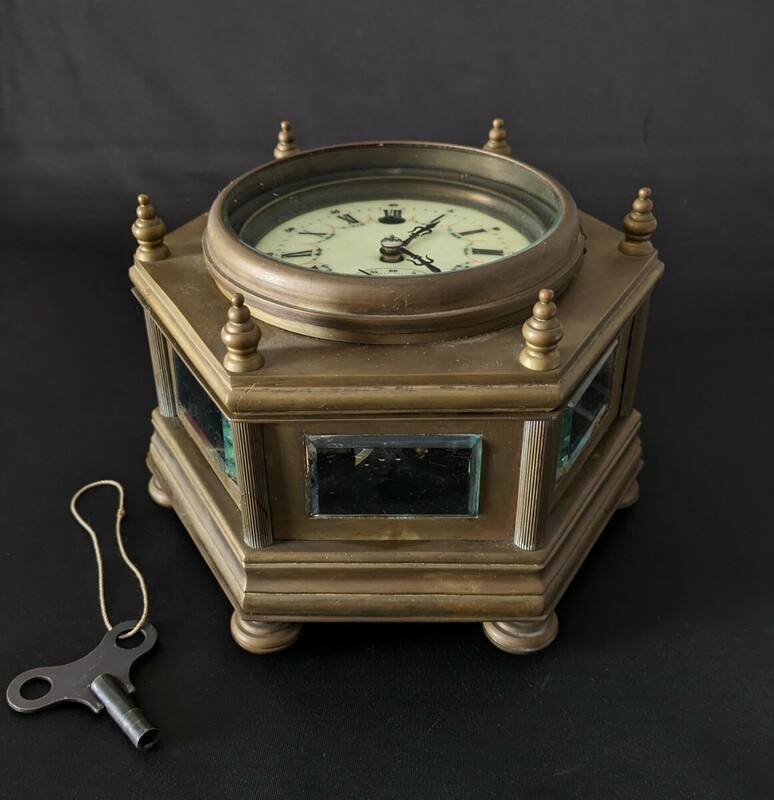4034 アンティーク　ゼンマイ式　置き時計　レトロ　時代物　船時計？