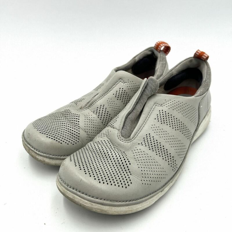 B ■ 履き心地抜群 '人気モデル' Clarks artisan クラークス 高品質 LOW CUT スリッポン スニーカー 23cm レディース 婦人靴 シューズ 