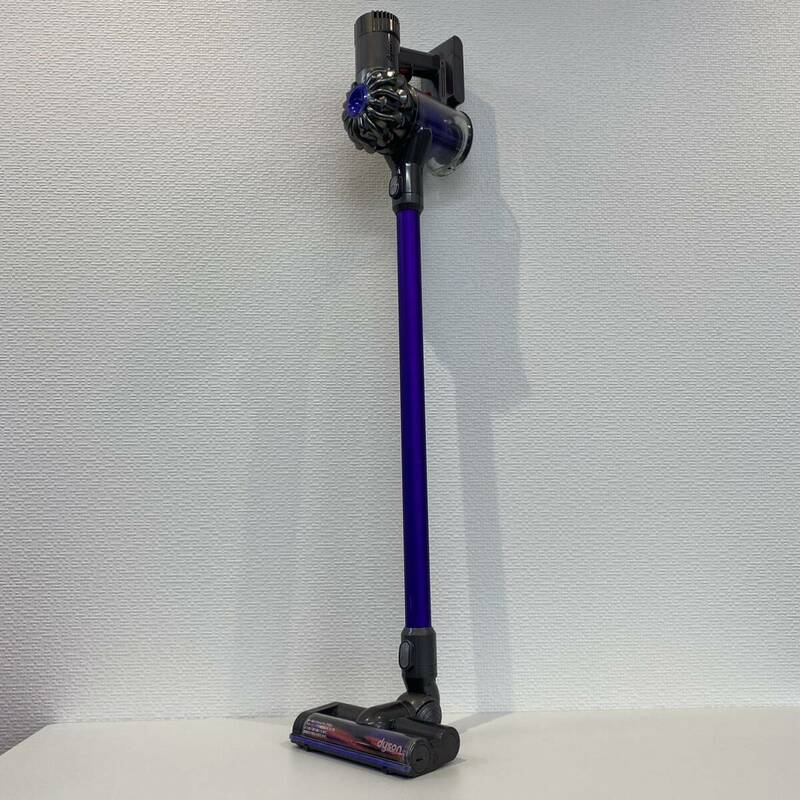 Dyson ダイソン DC62 サイクロン式 コードレス クリーナー コードレスクリーナー スリム 掃除機 簡易清掃済み