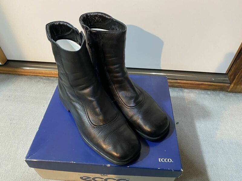 美品 ECCO エコー ショートブーツ 24㎝ サイズ38 レディース ブーツ ブラック 良質 インヒール ビジネス