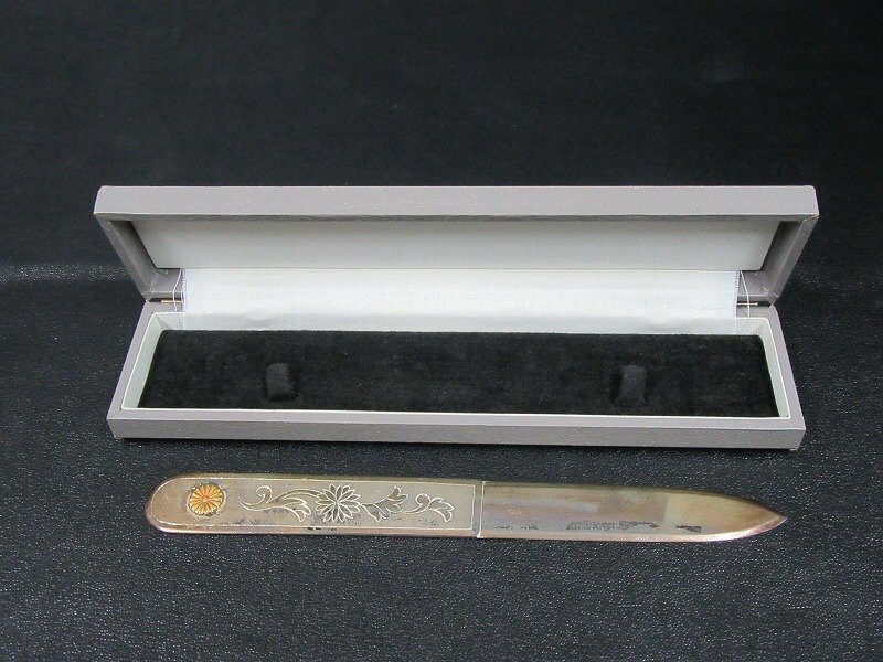 BN05◆横浜古物◆ 銀製 菊御紋 ペーパーナイフ （検索；ボンボニエール）