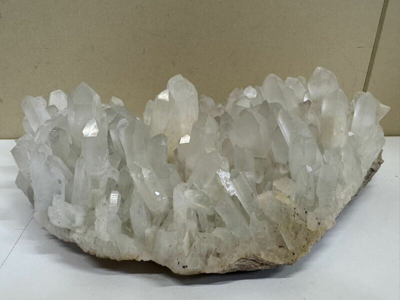 ●水晶 クォーツ クラスター 原石 天然石 水晶クラスター 鑑賞石 重量約2.95kg