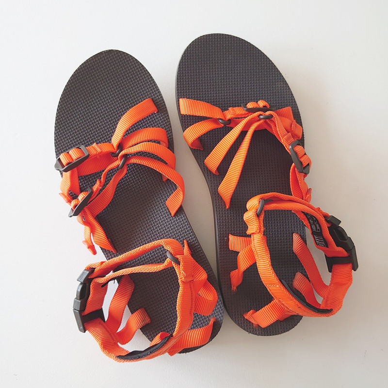 TEVA テバ サンダル ALP US7 24cm アンクルストラップ オレンジ