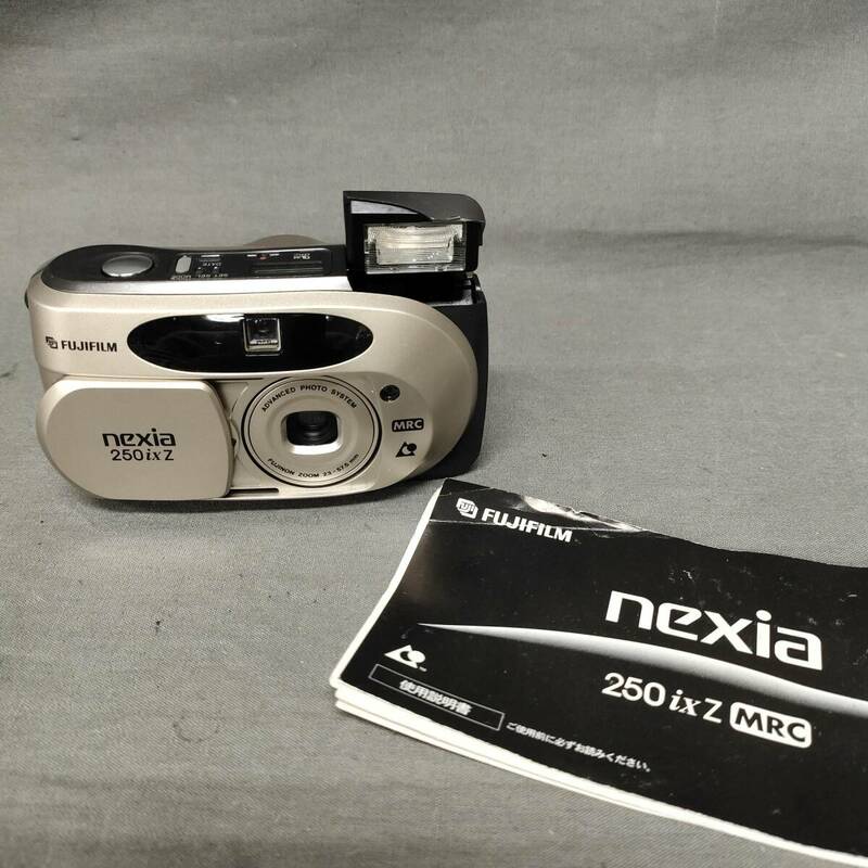060522 GZ-04460 FUJIFILM 富士フィルム nexia 250ixz フィルムカメラ ジャンク品