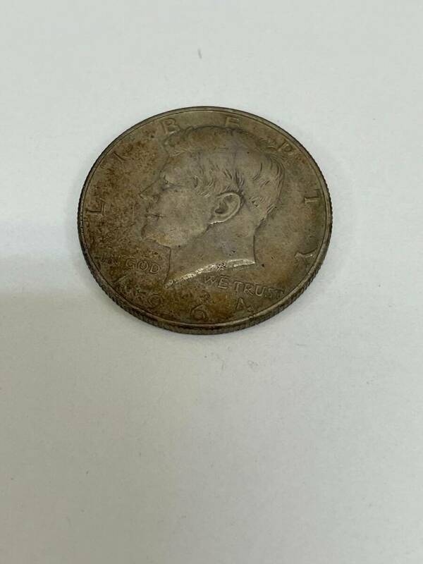 ◇◆14545　アメリカ 1964年 ケネディ ハーフダラー 銀貨 50セント シルバー コイン 硬貨　アンティーク　メダル