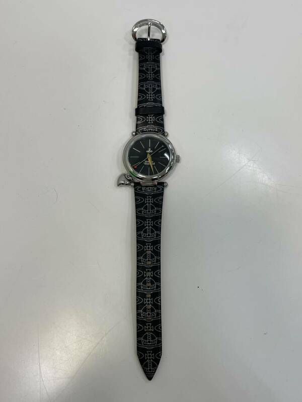 ◇◆14160　ヴィヴィアンウエストウッド　レディース　腕時計 黒 ブラック レザーベルト 美品！！　V006BKBK