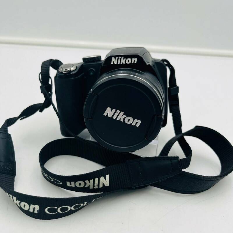 【！送料無料でお届けします！】Nikon Cool Pix P90 デジタルカメラ　ジャンク品　中古品