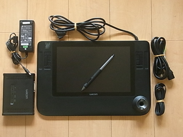 Wacom Cintiq 12WX DTZ-1200W ペンダイレクト 送料630円～　中古