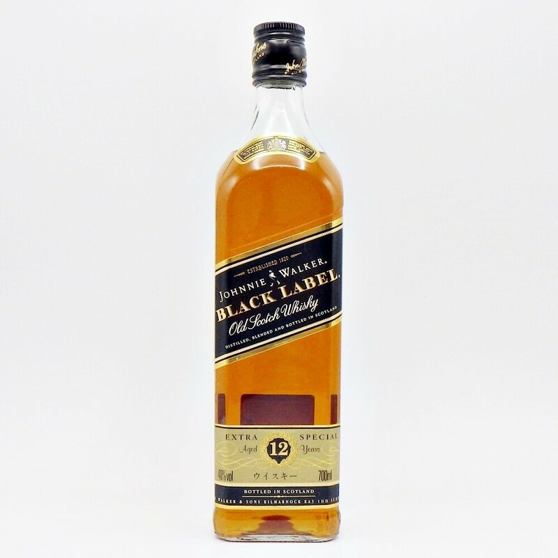 C24-875【ウイスキー】Johnnie Walker ジョニーウォーカー ブラックラベル 12年 700ml 40% ブレンデッド スコッチウイスキー 洋酒 未開栓