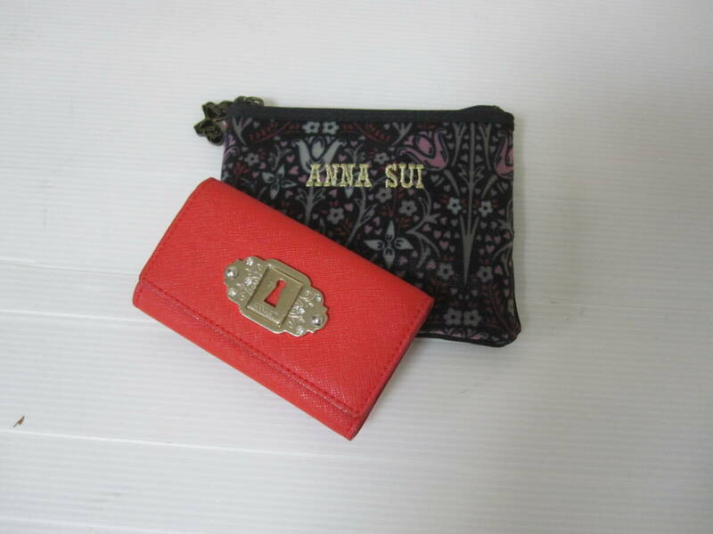 ＊ANNA SUI＊アナスイ キーケース レッド レザー＆未使用フラワーポーチ ティッシュケース 2点セット 