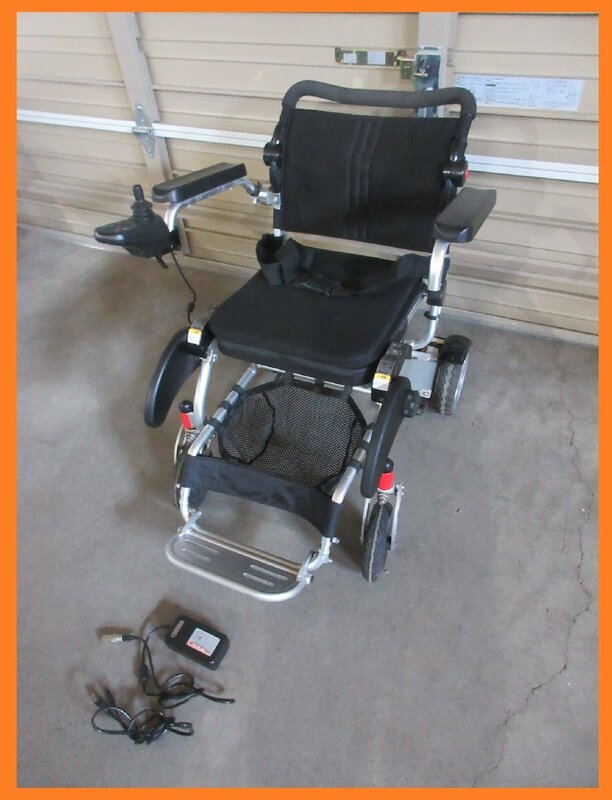 5324 中古！ケアテックジャパン 電動車椅子 スマートムーブ 車椅子 折りたたみ 自動ブレーキ ノーパンク 耐荷重115kg 介護用品 CE10-HSU