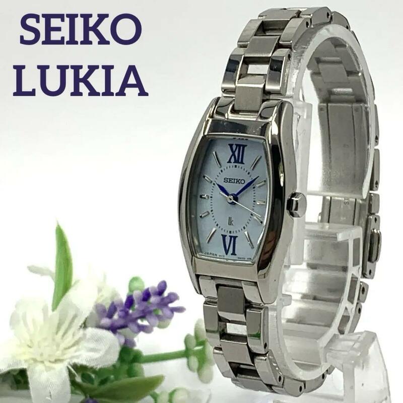 411 SEIKO LUKIA セイコー ルキア レディース 腕時計 3針 ソーラー式 人気 希少